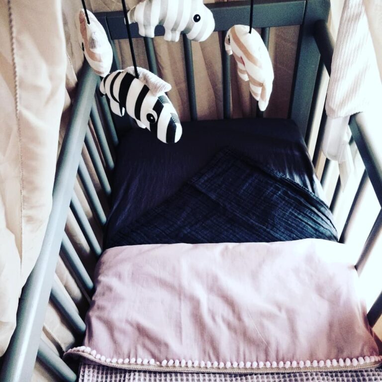 opgemaakte-houten-co-sleeper