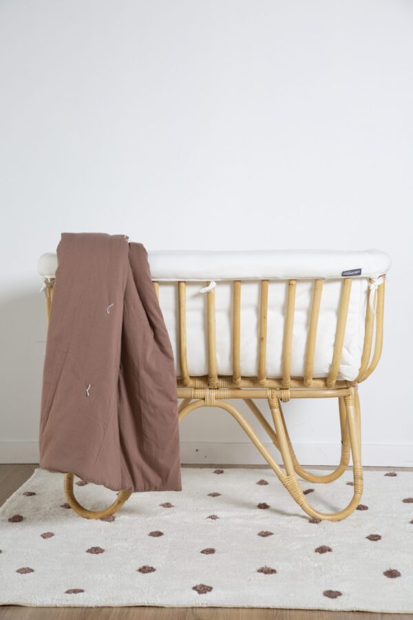 Childhome Rattan Wieg Rechthoekig - 90x50x70 Cm + Jersey Omrander Ecru - Matras - 81x42x5 Cm