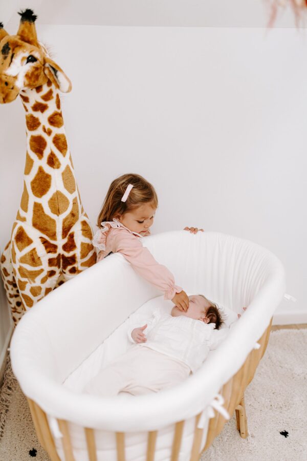 Childhome Rattan Wieg Rechthoekig - 90x50x70 Cm + Jersey Omrander Ecru - Matras - 81x42x5 Cm