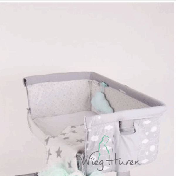 Chicco-Next-2-Me-Wieg-Huren Chicco Next2Me co sleeper huren met NUNKI laken.