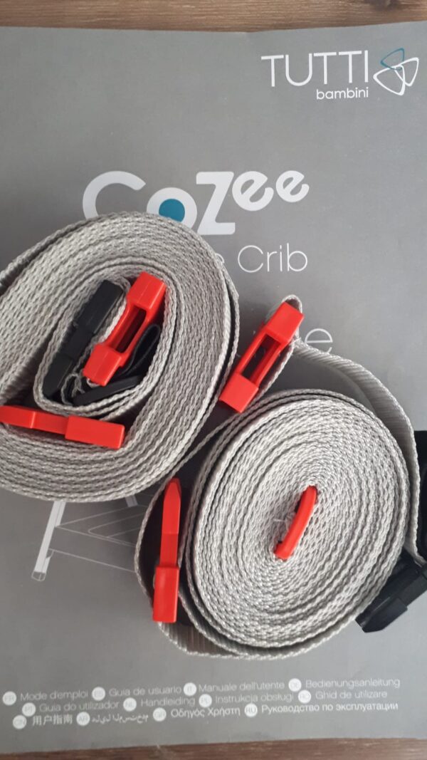 Cozee-Riemen Tweeling co sleepers huren - Cozee Tutti Bambini met matrasjes