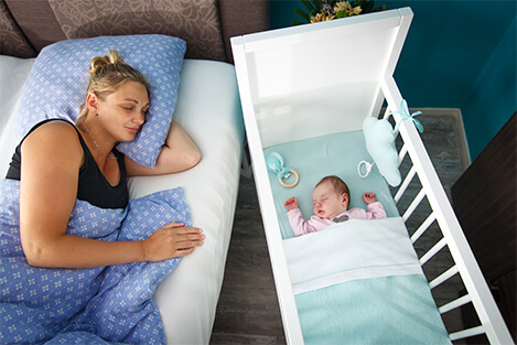 Houten-wieg-Rik Wieg Huren.