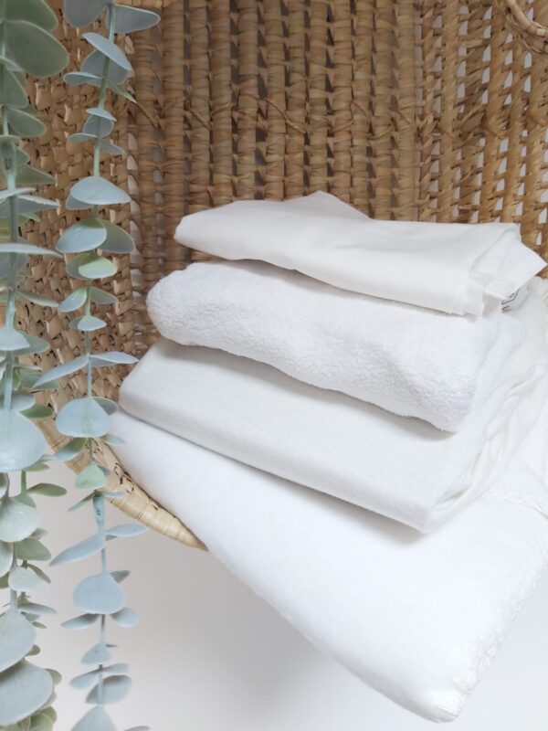 IMG-20230416-WA0005 Set bedlinnen huren €15.90