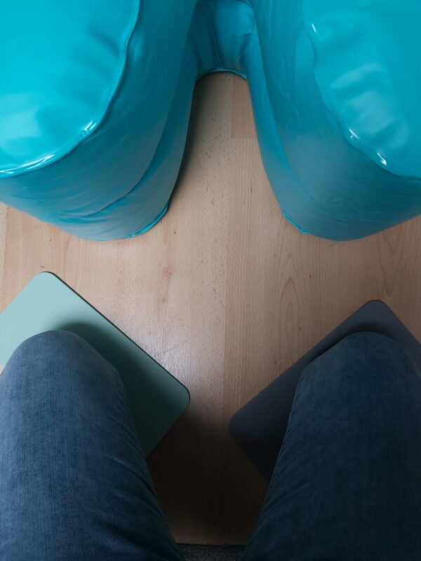 Knielmatjes-wieg-huren- Cub huren voor 6 weken €58,-