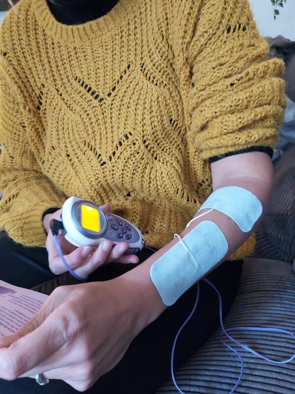 TENS-Huren-arm-proberen Elle Tens huren € 54,