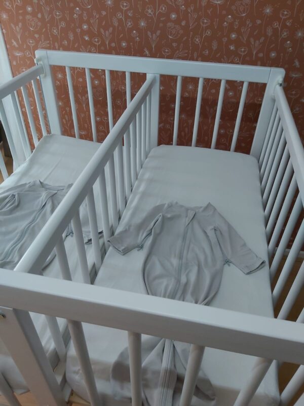Tweeling-co-sleeper-wieg-huren-6 Co sleeper tweeling