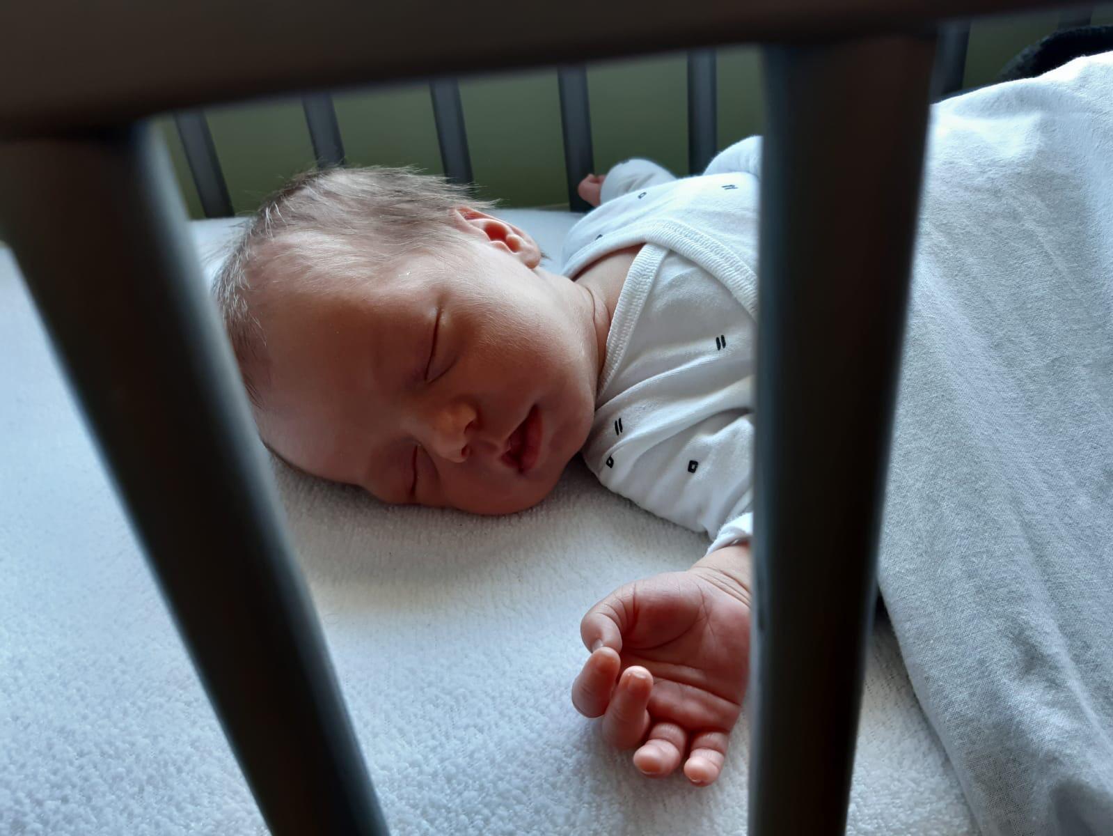 Wieg Huren houten co sleeper