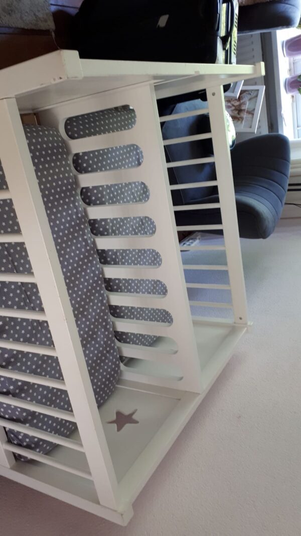 Wieg-Julia-Wieg-Huren-Tweelingwieg Tweelingwieg huren met uitneembaar tussenschot. KOOP