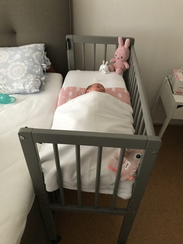 Co sleeper van hout huren + matras én NUNKI laken