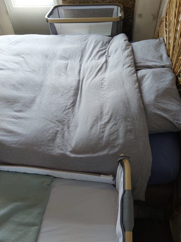 tweeling-cosleeper Tweeling co sleepers huren - Cozee Tutti Bambini met matrasjes