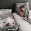 wieg-huren-wieg-Suus-chicco-next-2-me Chicco Next2Me co sleeper huren met NUNKI laken.